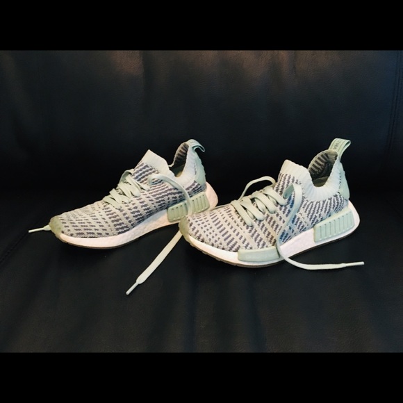 WOMEN SNEAKERS - Picture 2 of 2